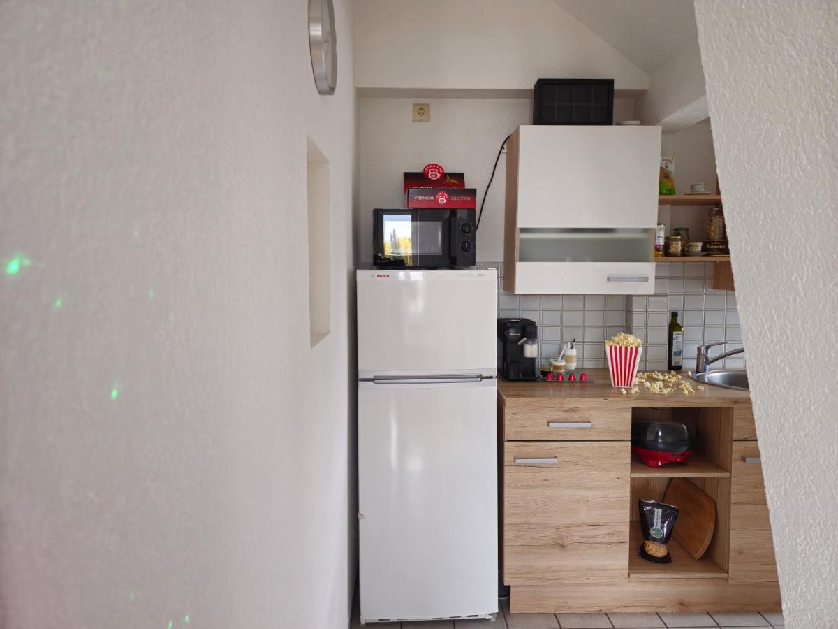 Sauna - Massage -Bodensee-Cinema Feeling- Home Sharing - Parking - Kueche ราดอล์ฟเซลล์ อัม โบเดนซี ภายนอก รูปภาพ